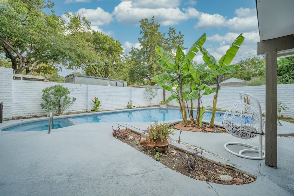 Stunning 5Br 2Ba Holiday Home With Private Pool And Cinema 댈러스 외부 사진
